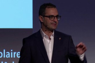 VIDÉO Arash Derambarsh TEDxEMLYON : Tomber 9 fois, se relever 10