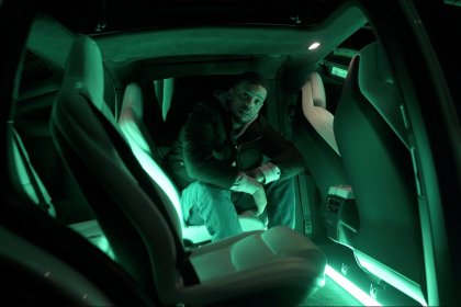 Valak dévoile son nouveau clip « QLN (Que La Night) »