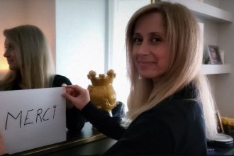 Coronavirus : voici le clip de Lara Fabian « Nos coeurs à la fenêtre » avec beaucoup de stars