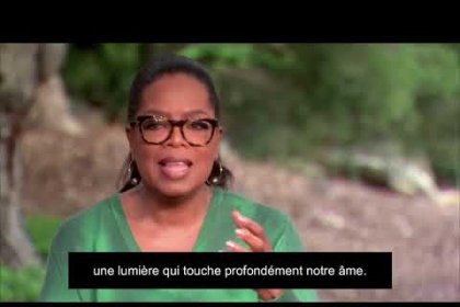 Oprah Winfrey présente son livre « La sagesse du dimanche »
