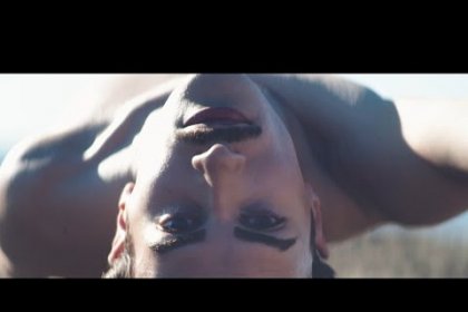 La chanteuse Eve Angeli est de retour avec Olivier Zanarelli et pour la bonne cause