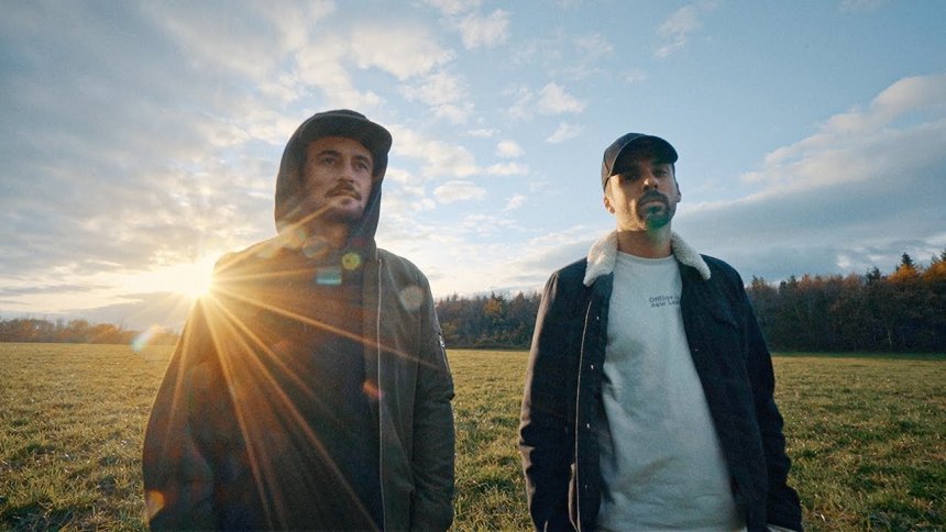 Jahneration : découvrez le nouveau clip « Turning »