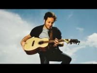 Demain nous appartient (TF1) : Vianney, auteur Compositeur et Interprète du nouveau générique