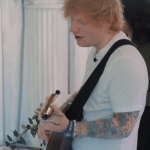 VIDEO Ed Sheeran surprend un couple en jouant à leur mariage à Las Vegas
