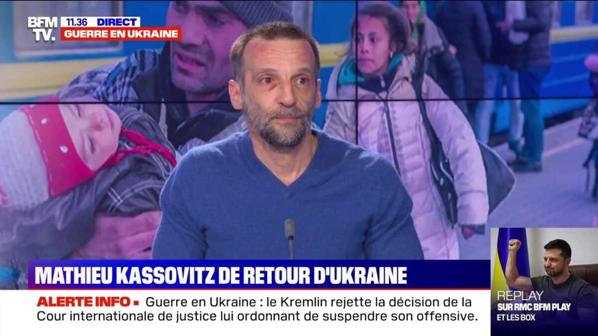 video mathieu kassovitz de retour d ukraine il fond en larmes sur le plateau de bfm tv