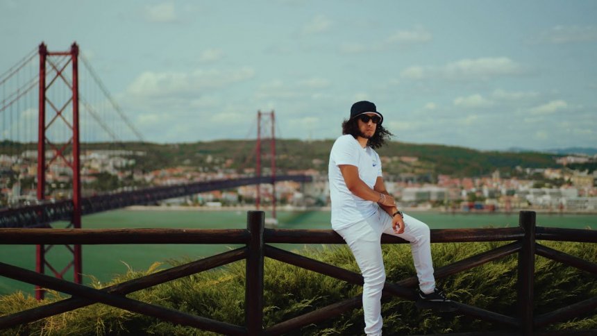 Isk dévoile un nouveau single et clip "ldlg" en avant-première de son album ISK dévoile un nouveau single et clip « LDLG » en avant-première de son album