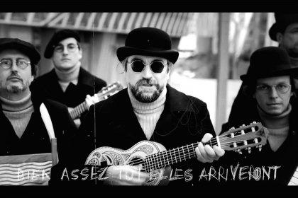 Découvrez le nouveau clip « Populaire » de Matmatah, une exploration audacieuse de la vindicte populaire dans la société moderne