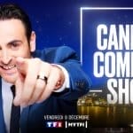 Le logo du Cannes Comedy Show avec Camille Combal pointant la caméra.