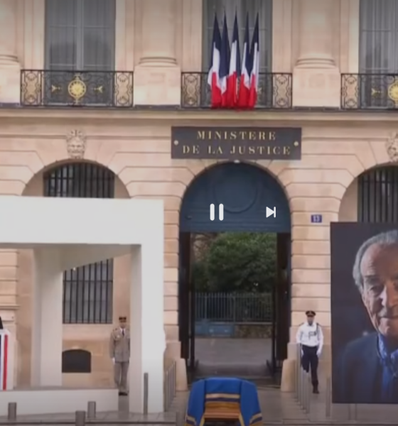 Robert Badinter : Emmanuel Macron demande son entrée au Panthéon - VIDEO