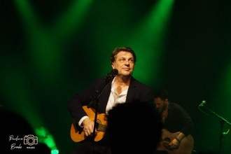 Didier Gustin remonte sur scène avec « Johnny libre dans ma tête », un hommage à Johnny Hallyday