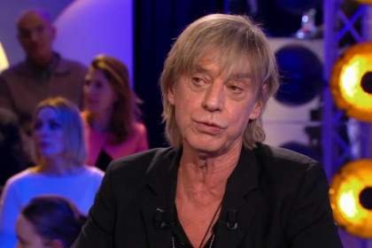 Jean-Louis Aubert rend hommage à Michel Blanc lors d&rsquo;un concert (vidéo)