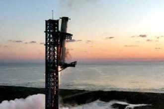 SpaceX réalise un exploit historique avec le retour réussi de son mégarocket Starship