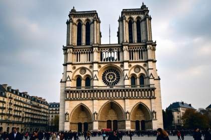 Notre-Dame de Paris : Vers une entrée payante pour les touristes ?