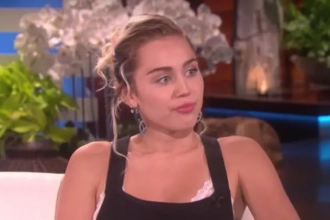 Miley Cyrus prépare un retour fracassant avec « Something Beautiful » en 2025