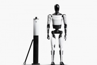 Elon Musk dévoile le robot Optimus de Tesla en version jouet