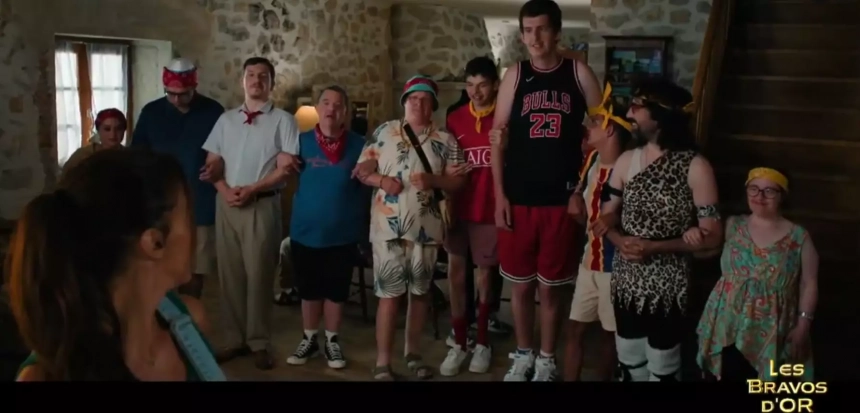 Artus dévoile une scène coupé de son film "un p'tit truc en plus" Artus dévoile une scène coupé de son film « Un P’tit Truc en Plus »