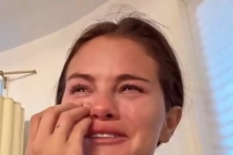 VIDÉO : Selena Gomez fond en larmes face à cause de Donald Trump