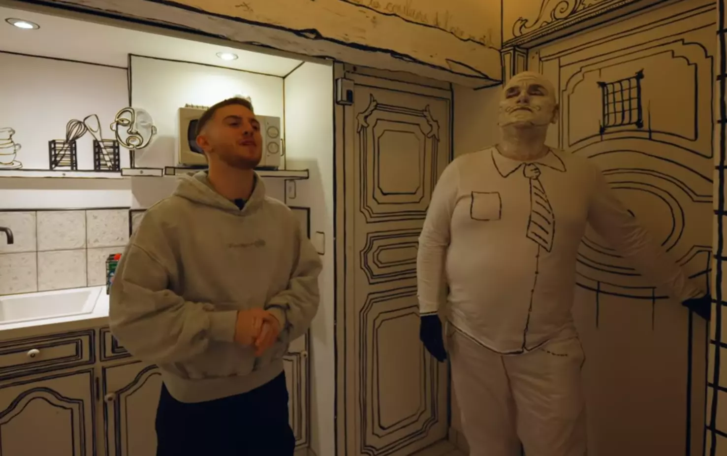 VIDÉO : Michou teste les Airbnb les plus insolites : Un voyage extraordinaire à travers la France !