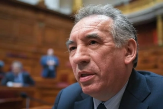 Comprendre le 49.3 en France : définition et implications politiques