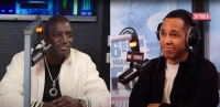 VIDÉO Akon de retour sur Skyrock : « 50 Cents voulait un son comme Lunatic , il y a ce mec, Booba, il est trop chaud »