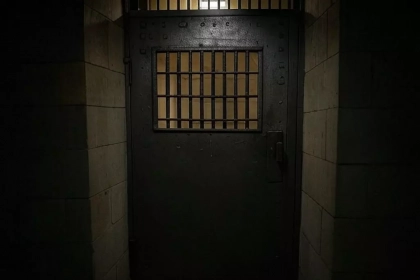 Nouvelles attaques nocturnes contre des prisons françaises