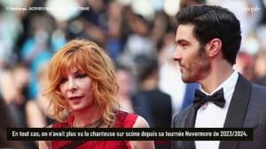 VIDÉO – Mylène Farmer réapparaît sur scène pour cet événement inattendu qu&rsquo;on ne manquera pas