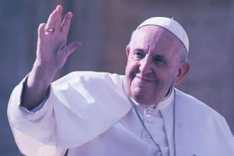 France Télévisions rend hommage au Pape François : programmation spéciale et temps forts