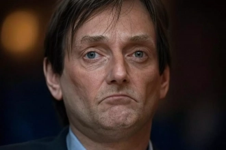 Pierre Palmade : une décision attendue le 17 avril pour sa libération sous bracelet électronique