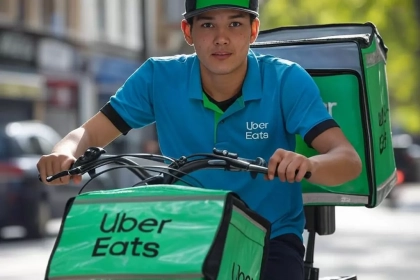 Uber Eats : les livreurs accusent une baisse alarmante de leur rémunération