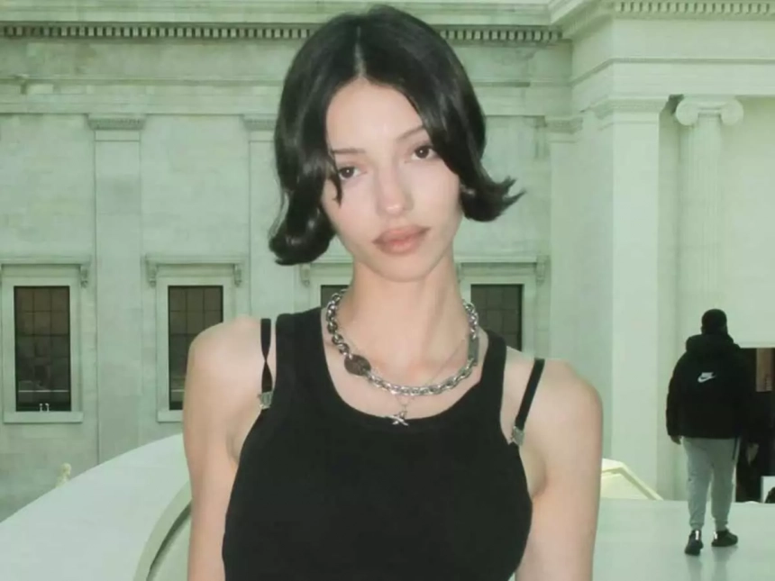 Mort de lucy markovic : le mannequin australien s’éteint à 27 ans des suites d’une maladie cérébrale rare Mort de Lucy Markovic : le mannequin australien s’éteint à 27 ans des suites d’une maladie cérébrale rare