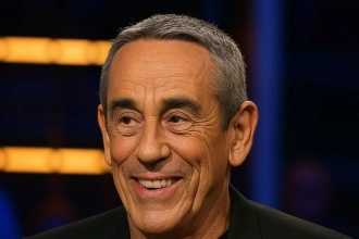 Thierry Ardisson relance la polémique en accusant Canal+ d’avoir voulu imposer une coproduction avec Cyril Hanouna pour le retour de « Paris Dernière »