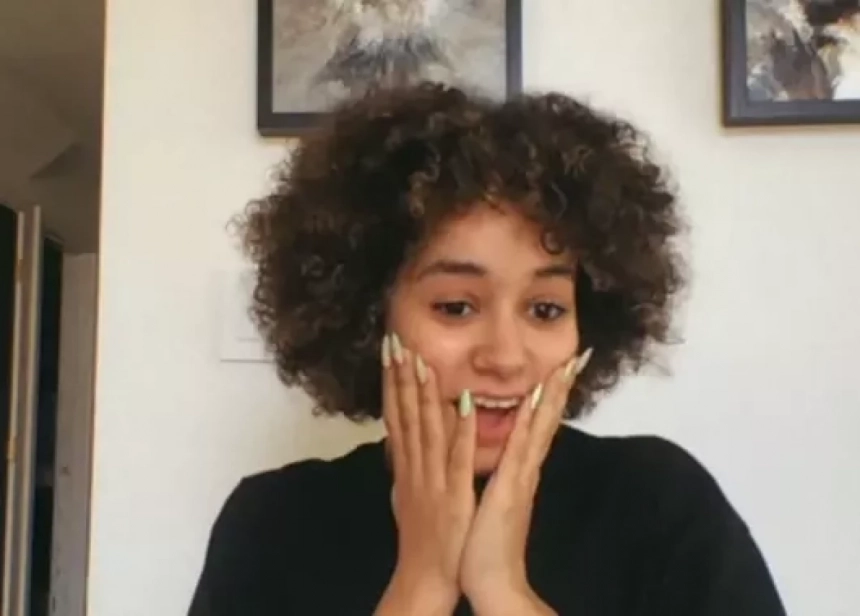 Léna Situations fait ses premiers pas au cinéma dans un film d&rsquo;horreur avec des araignées géantes