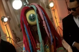 Mask Singer 2025 : le Cyclope, une star internationale crée l’événement
