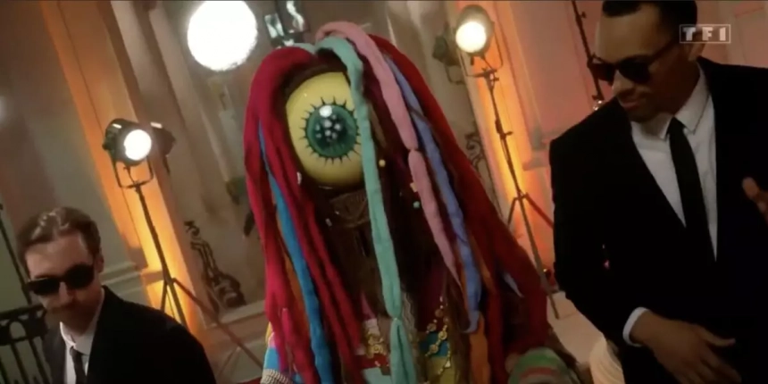 Mask Singer 2025 : le Cyclope, une star internationale crée l’événement