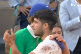 Carlos Alcaraz consacré Roi de Paris : triomphe historique après 5 balles de match sauvées