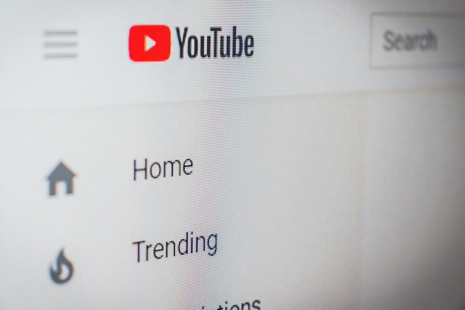 YouTube déploie une IA pour détecter l&rsquo;âge des utilisateurs aux États-Unis