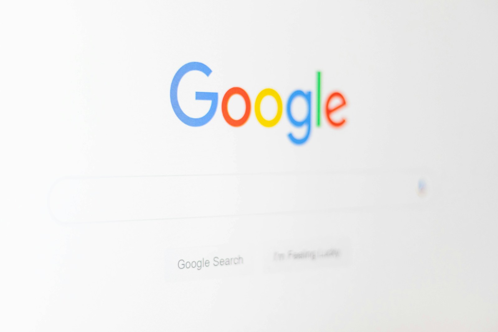 Bruxelles inflige une amende record de 2,95 milliards d'euros à google pour abus de position dominante Bruxelles inflige une amende record de 2,95 milliards d’euros à Google pour abus de position dominante