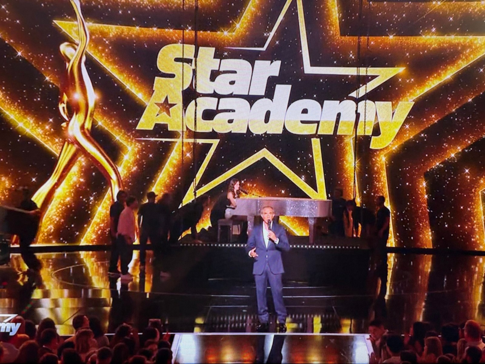 Star Academy 2025 : le résumé du premier prime et les 17 nouveaux candidats