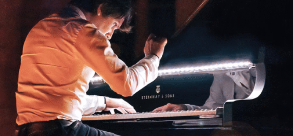 Eric Artz en concert gratuit au Paris Audio Video Show 2025