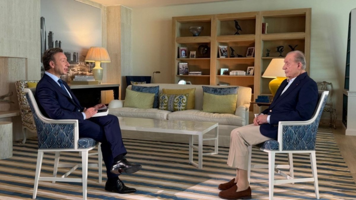 Stéphane bern décroche une interview exclusive de juan carlos pour une soirée événement sur france 3 Stéphane Bern décroche une interview exclusive de Juan Carlos pour une soirée événement sur France 3