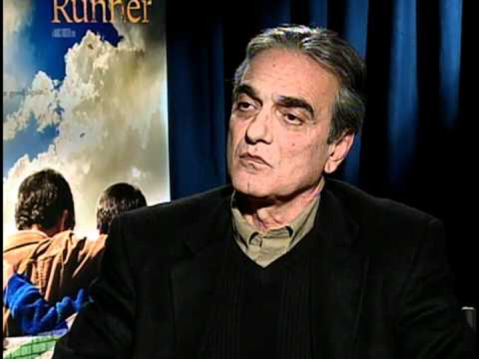 Mort de Homayoun Ershadi, l&rsquo;acteur iranien révélé par la Palme d&rsquo;Or « Le Goût de la Cerise »