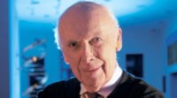 James Watson, génie de l&rsquo;ADN et figure controversée, est décédé à l&rsquo;âge de 97 ans