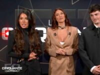 Victoire surprise dans les cinquante : laura lempika sacrée grande gagnante de la saison 4 Victoire surprise dans Les Cinquante : Laura Lempika sacrée grande gagnante de la saison 4