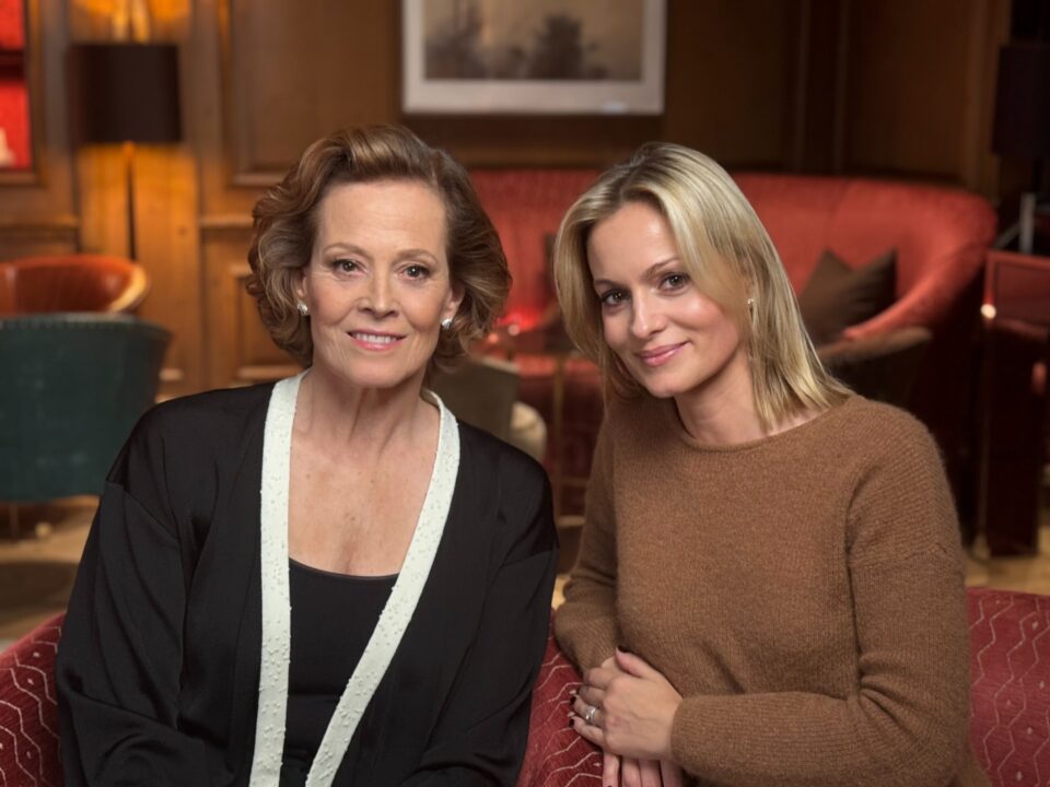 Sigourney Weaver : l’icône d’Avatar se livre à cœur ouvert sur TF1