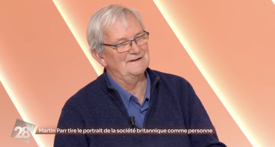 Martin Parr : le photographe de la « middle class » est mort à 73 ans