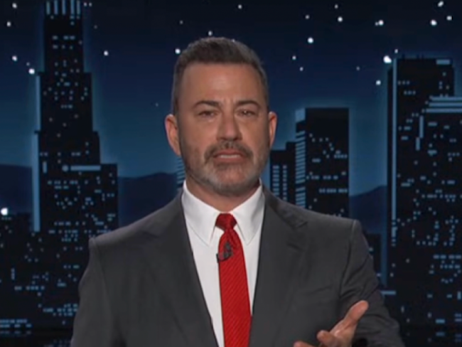 Jimmy Kimmel clôture une année 2025 chaotique en larmes sur ABC