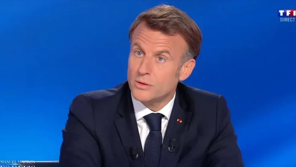 Emmanuel Macron fête ses 48 ans aux Émirats : un anniversaire stratégique loin de Brigitte