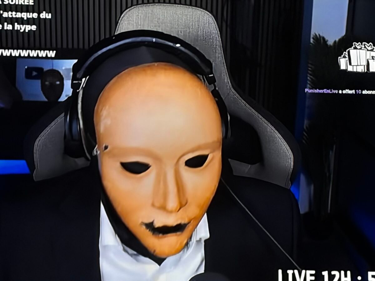 Foufa dévoile enfin son visage après des années de mystère Foufa dévoile enfin son visage après des années de mystère