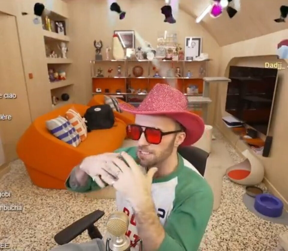 Squeezie et Danse avec les stars : le youtubeur dément et ironise sur son « salaire mirobolant »