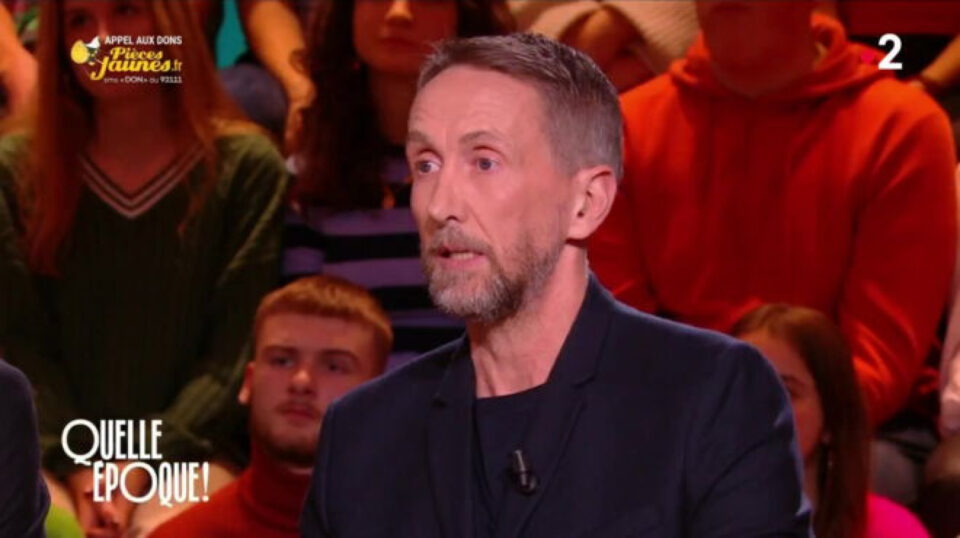 Philippe Caverivière annonce son départ surprise de « Quelle époque ! » sur France 2